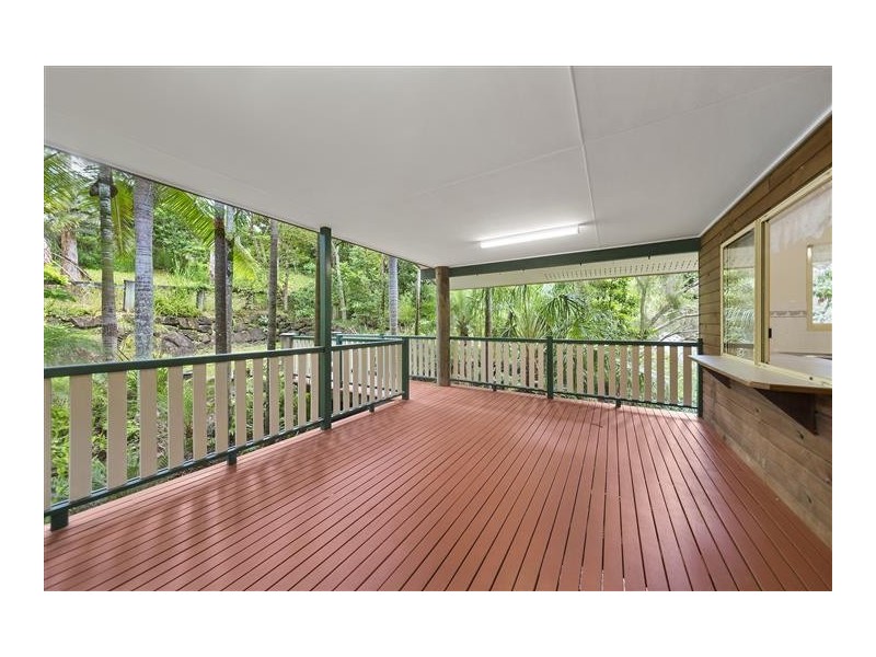 32 Grace Avenue, Cannonvale QLD 4802