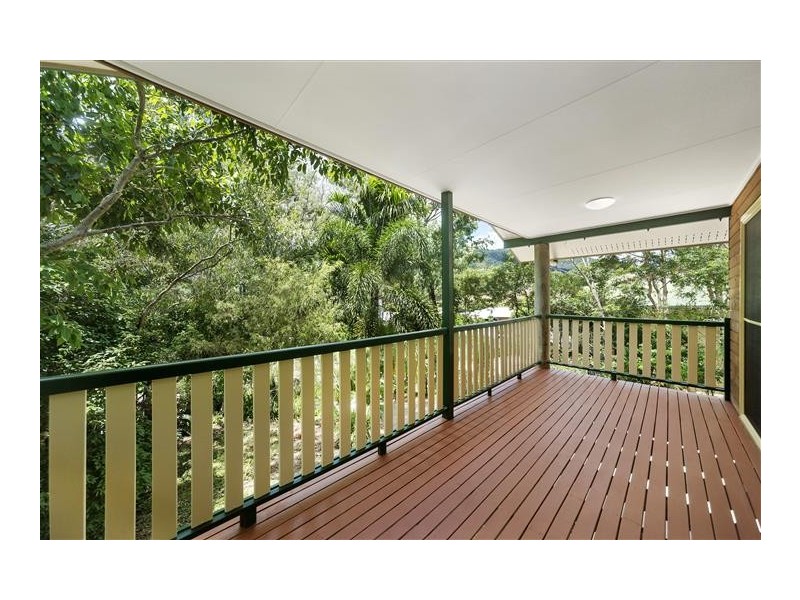 32 Grace Avenue, Cannonvale QLD 4802