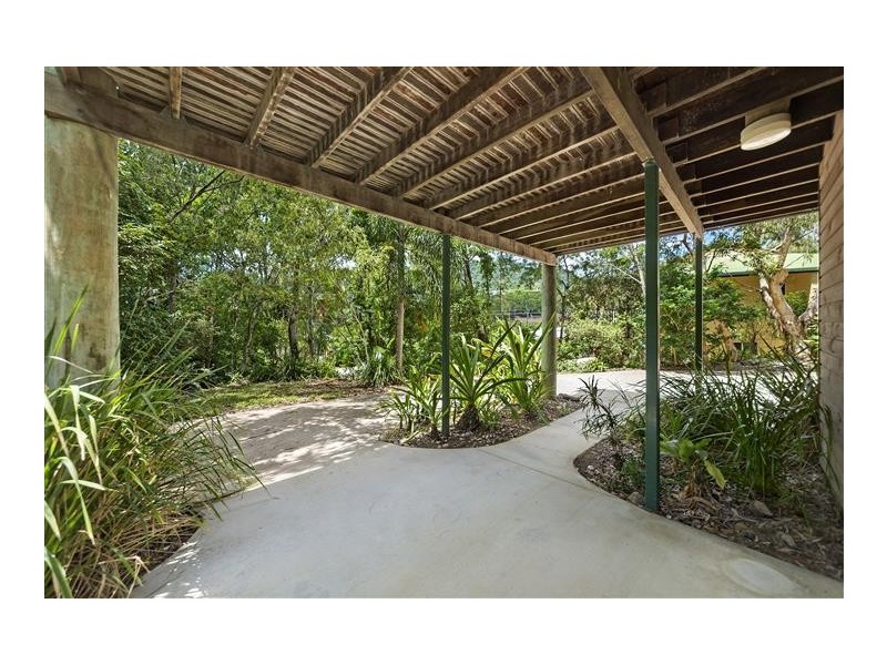 32 Grace Avenue, Cannonvale QLD 4802