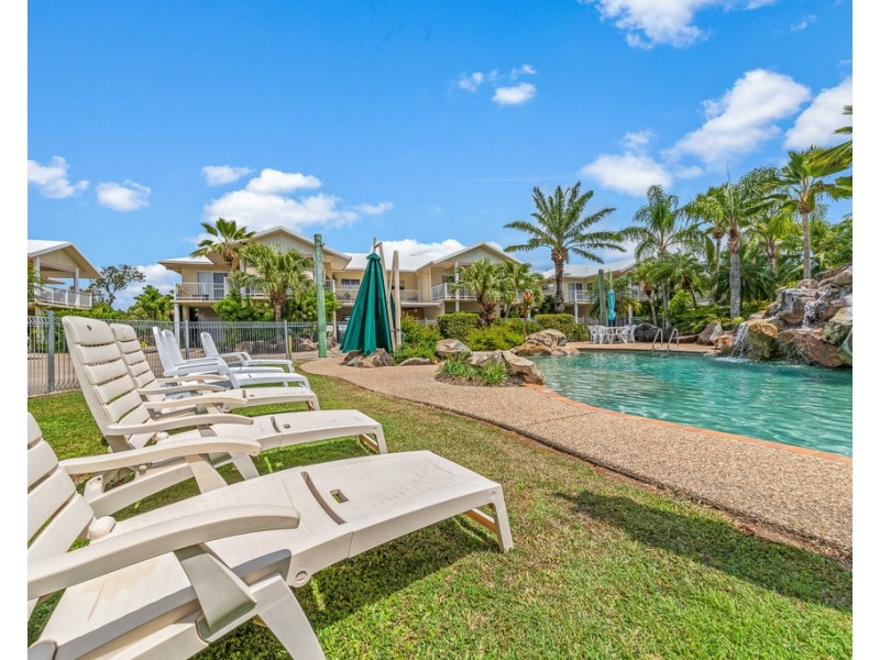30/24 Pandanus Drive, Cannonvale QLD 4802