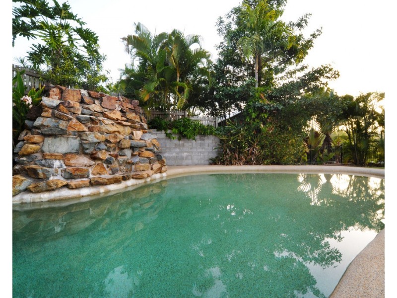 5/24 Island Drive, Cannonvale QLD 4802