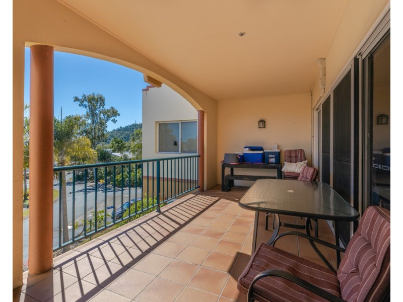 5/24 Island Drive, Cannonvale QLD 4802