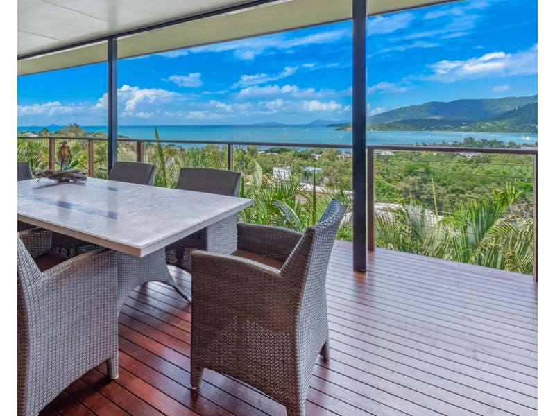 12 Nara Avenue, Airlie Beach QLD 4802