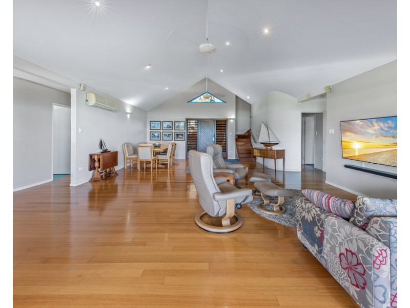 12 Nara Avenue, Airlie Beach QLD 4802