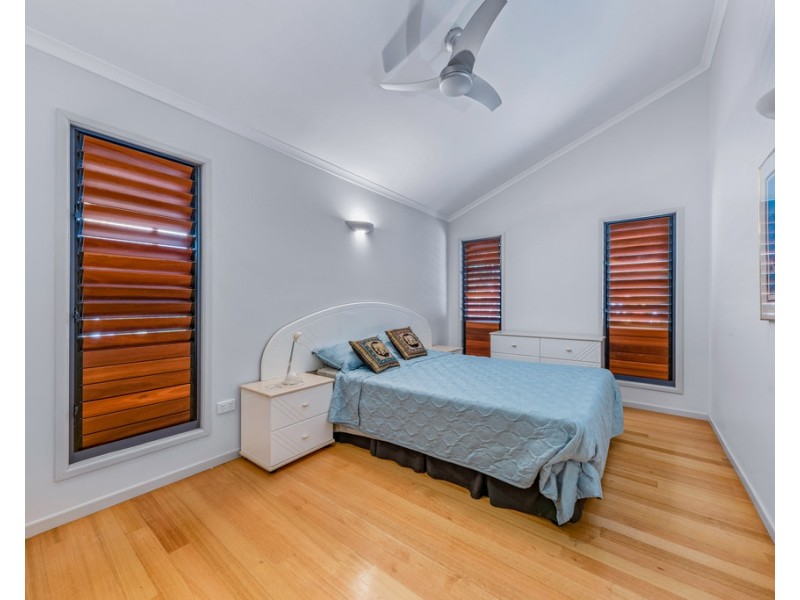 12 Nara Avenue, Airlie Beach QLD 4802