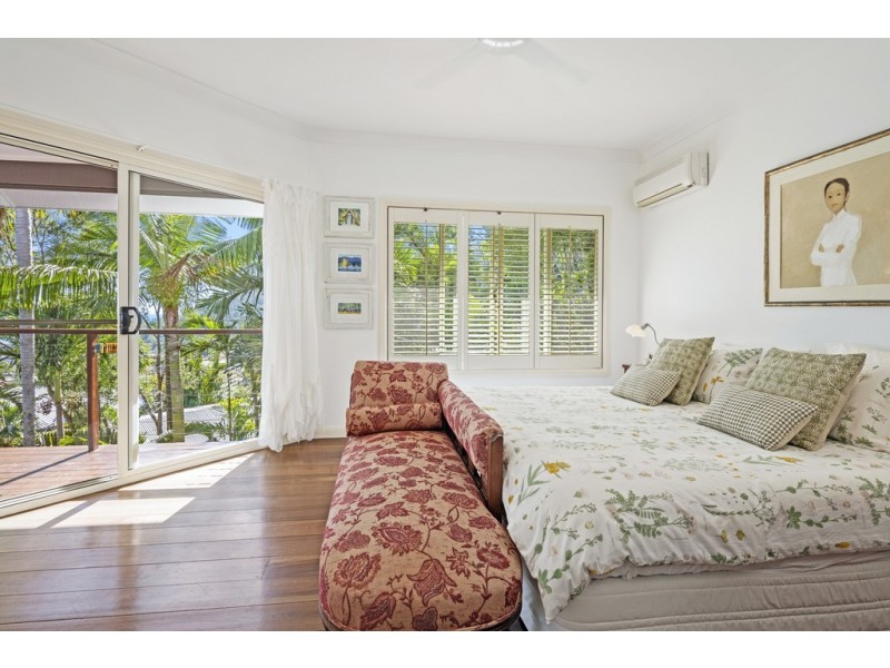 18 Macona Crescent, Cannonvale QLD 4802