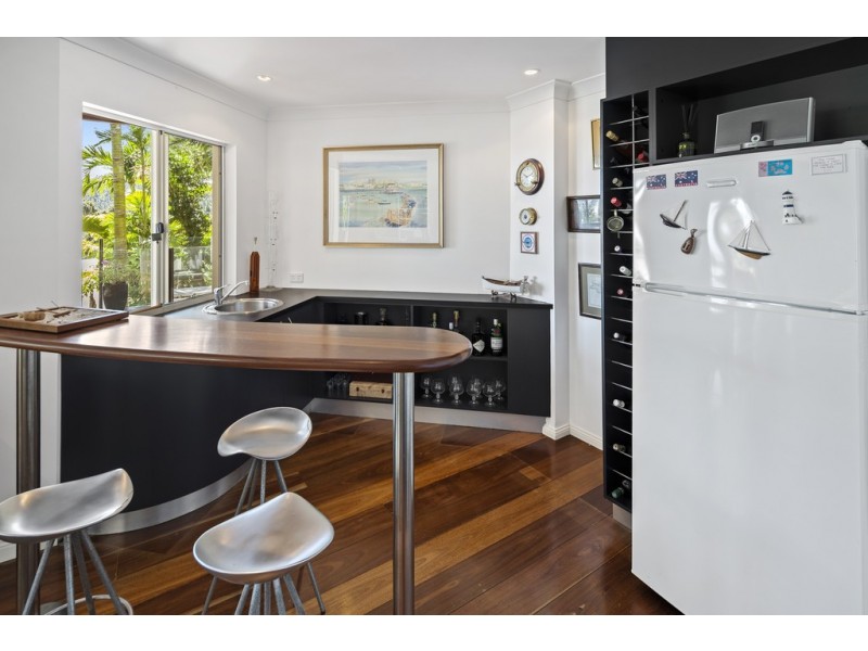 18 Macona Crescent, Cannonvale QLD 4802