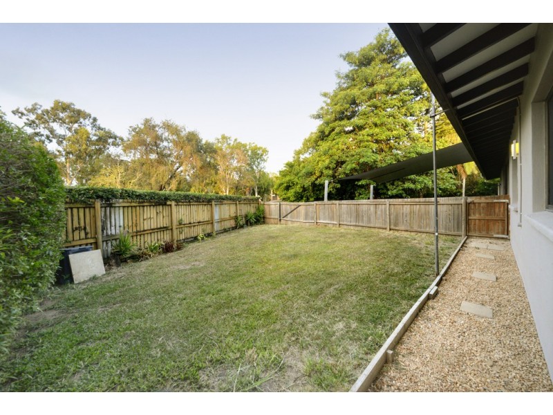 2/63 Manooka Drive, Cannonvale QLD 4802