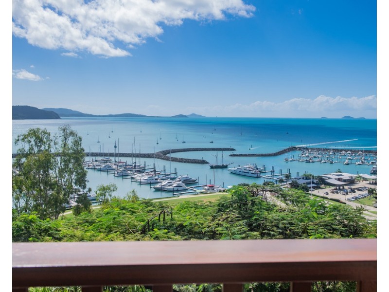 16 Kara Crescent, Airlie Beach QLD 4802