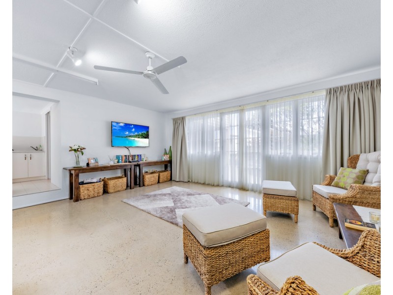 16 Kara Crescent, Airlie Beach QLD 4802