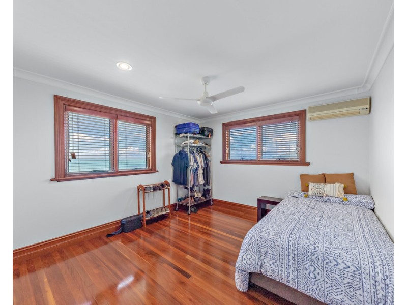 16 Kara Crescent, Airlie Beach QLD 4802