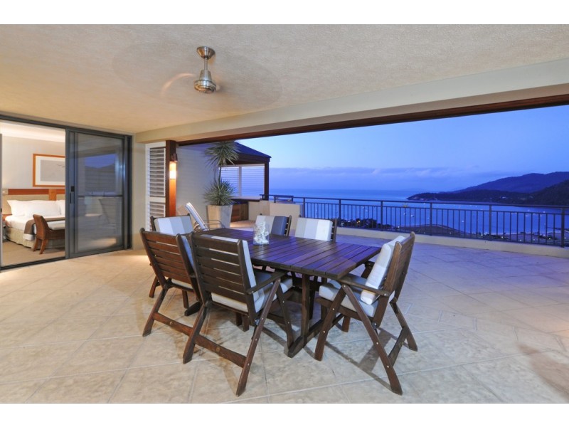 25/16 Golden Orchid Drive, Airlie Beach QLD 4802
