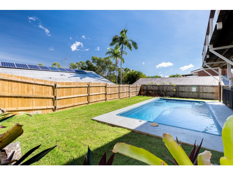 6 Illawong Street, Cannonvale QLD 4802