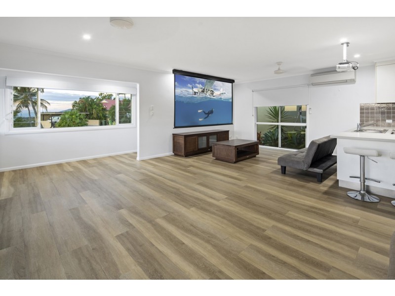 6 Illawong Street, Cannonvale QLD 4802