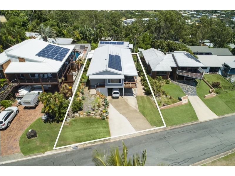 6 Illawong Street, Cannonvale QLD 4802