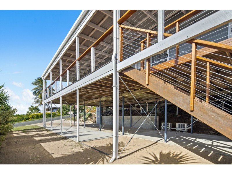 6 Illawong Street, Cannonvale QLD 4802