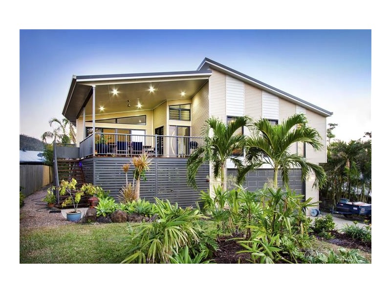 16 Wills Court, Cannonvale QLD 4802