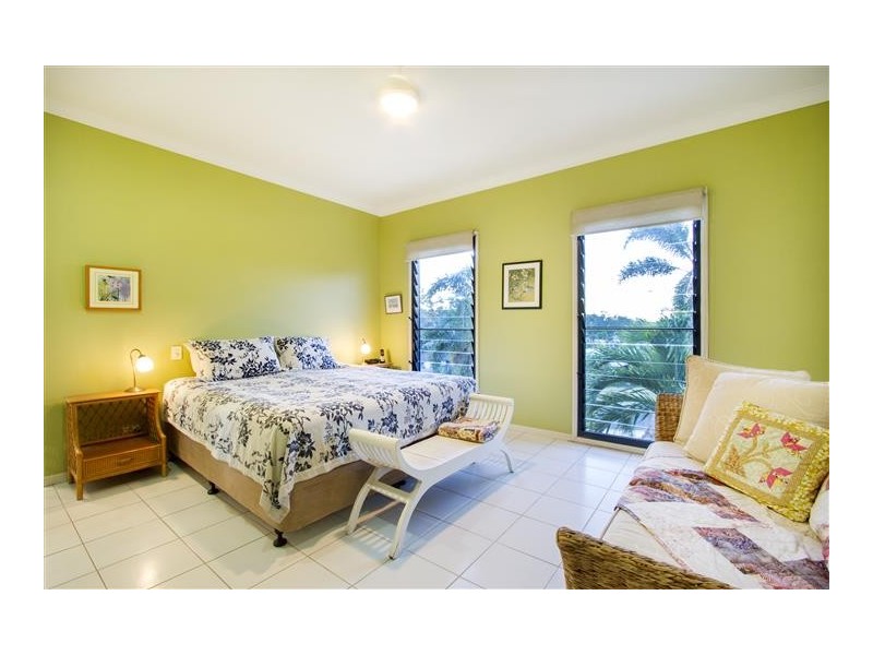 16 Wills Court, Cannonvale QLD 4802