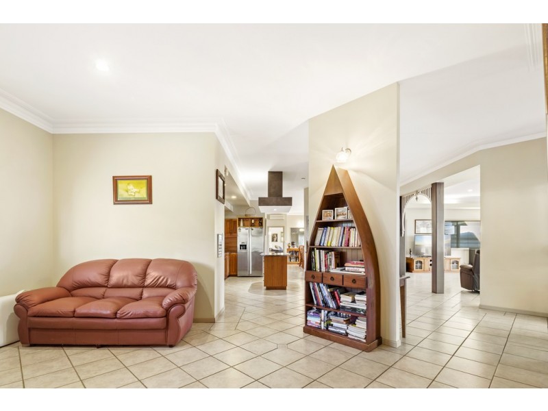 1/14 Hamilton Avenue, Cannonvale QLD 4802