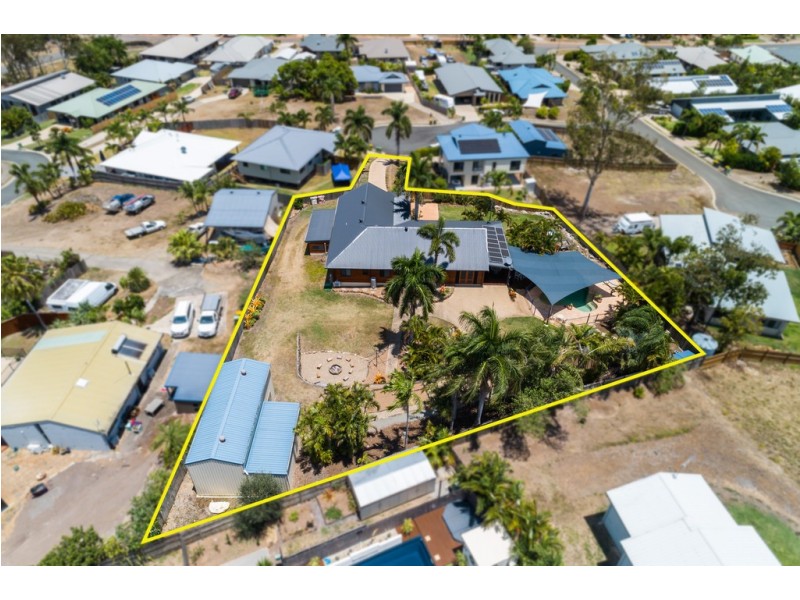 5 Linscot Close, Cannonvale QLD 4802