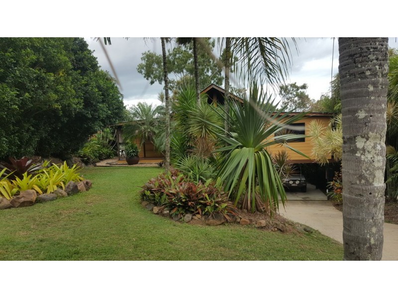 7 Daydream Court, Cannonvale QLD 4802