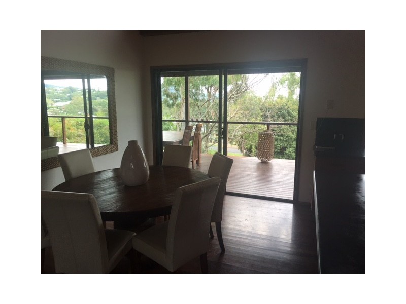 7 Daydream Court, Cannonvale QLD 4802
