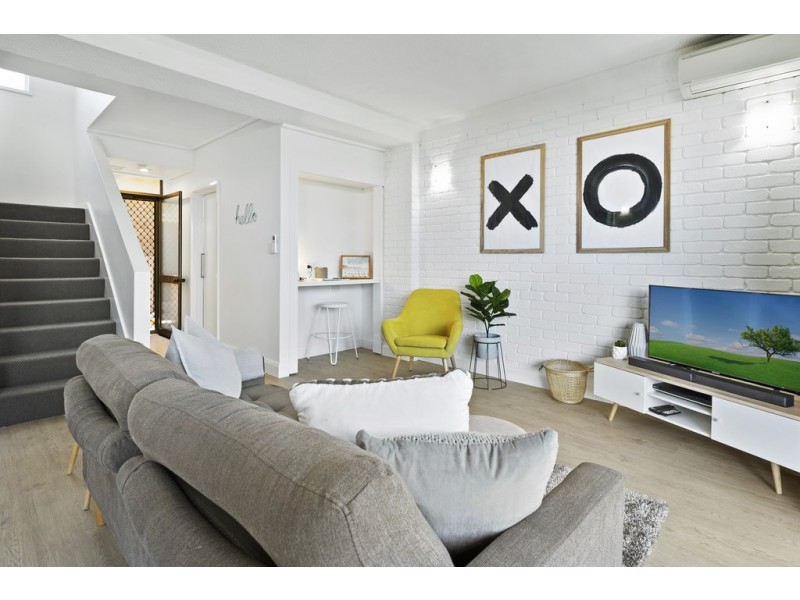 17/2 Lewis Street, Airlie Beach QLD 4802