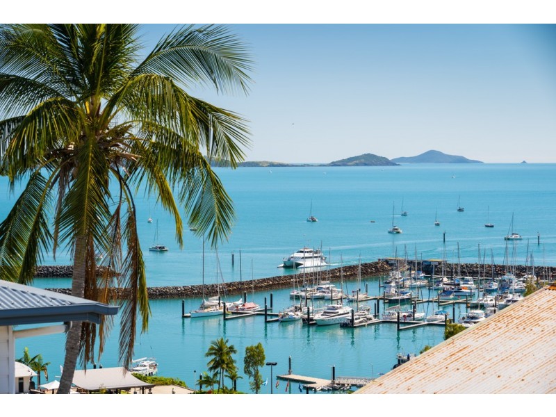 17/2 Lewis Street, Airlie Beach QLD 4802