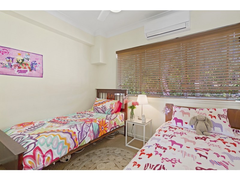 106/2 Eshelby Drive, Cannonvale QLD 4802