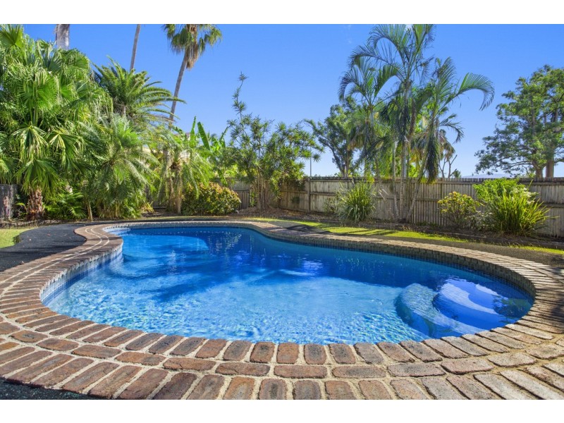 106/2 Eshelby Drive, Cannonvale QLD 4802