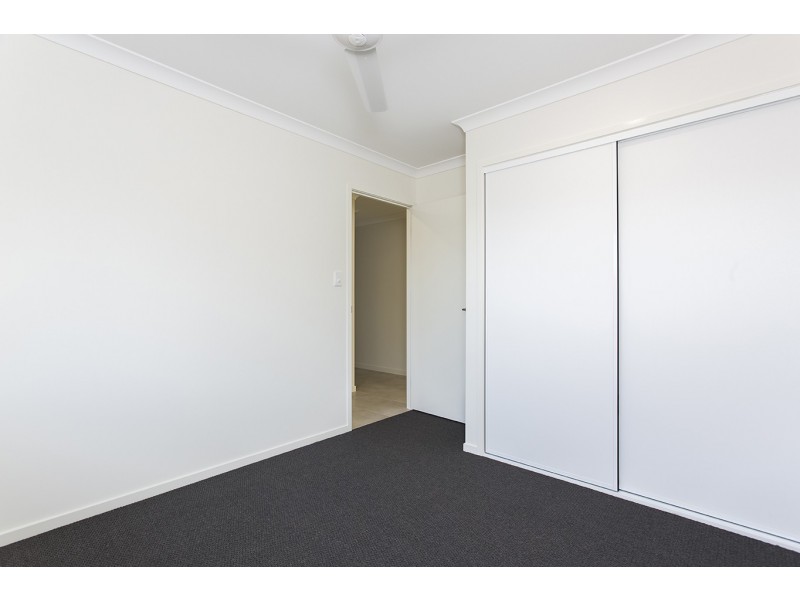 18 Trader Crescent, Cannonvale QLD 4802