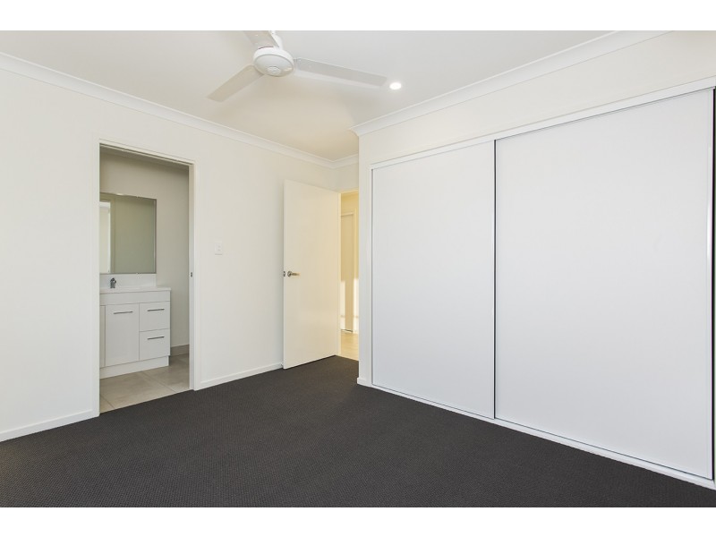 18 Trader Crescent, Cannonvale QLD 4802