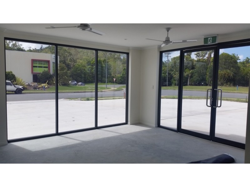 2/1 Myer Lasky Drive, Cannonvale QLD 4802