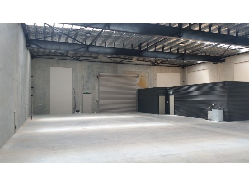 2/1 Myer Lasky Drive, Cannonvale QLD 4802