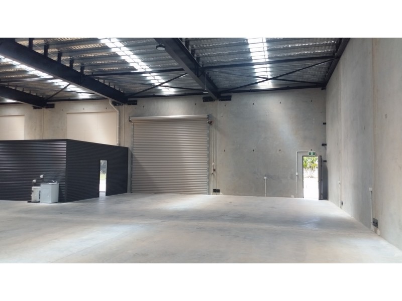 2/1 Myer Lasky Drive, Cannonvale QLD 4802