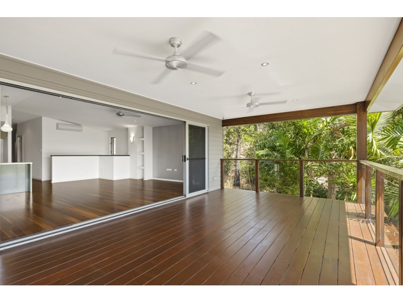 2/44 Eshelby Drive, Cannonvale QLD 4802