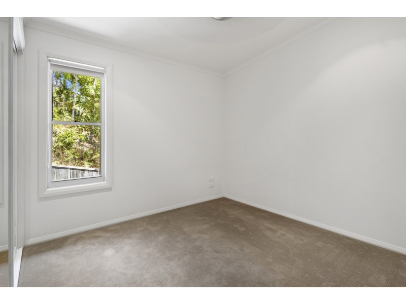 2/44 Eshelby Drive, Cannonvale QLD 4802