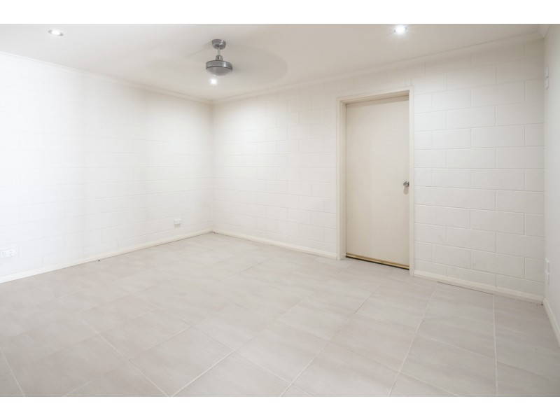 2/44 Eshelby Drive, Cannonvale QLD 4802