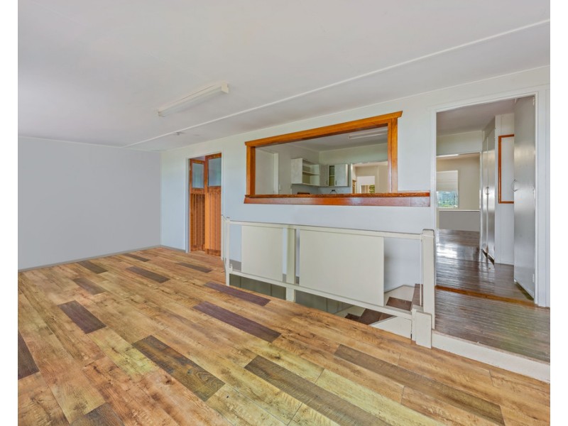 14 Summit Avenue, Airlie Beach QLD 4802