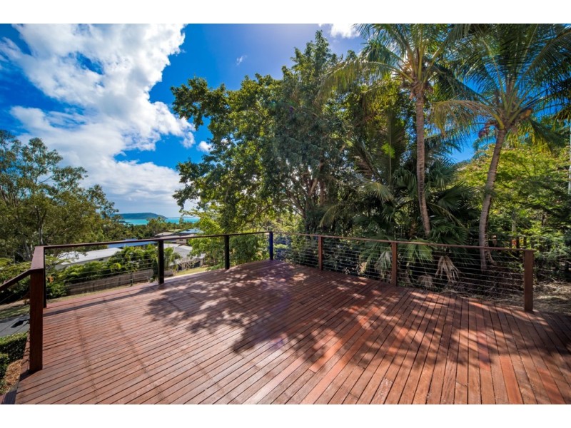 38 Eshelby Drive, Cannonvale QLD 4802