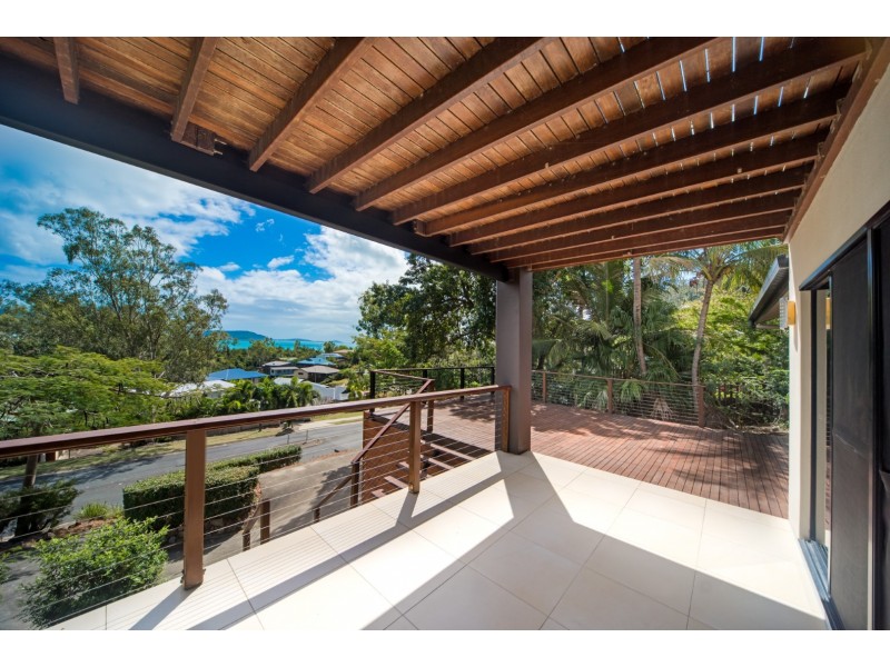 38 Eshelby Drive, Cannonvale QLD 4802