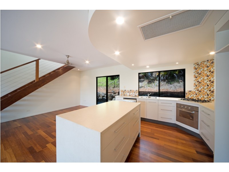 38 Eshelby Drive, Cannonvale QLD 4802