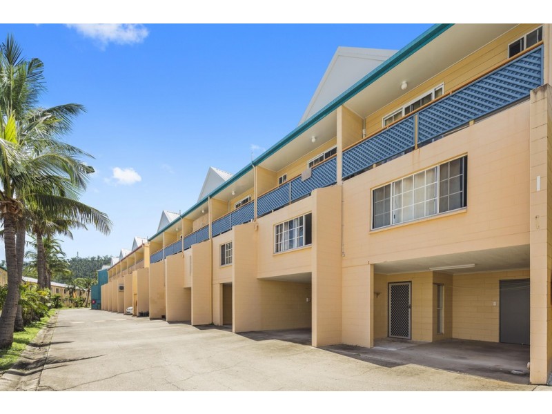 7/3 Eshelby Drive, Cannonvale QLD 4802