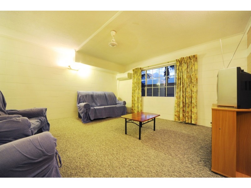 7/3 Eshelby Drive, Cannonvale QLD 4802