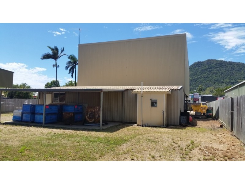 18 William Murray Drive, Cannonvale QLD 4802