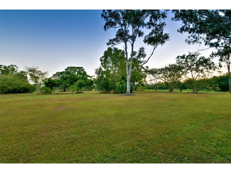 427 Emmerson Road, Proserpine QLD 4800