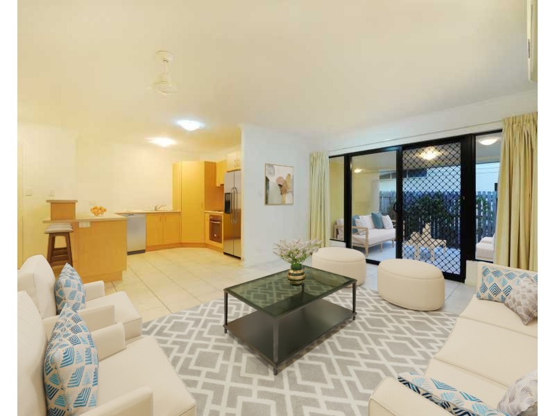 14/16 Beach Road, Cannonvale QLD 4802