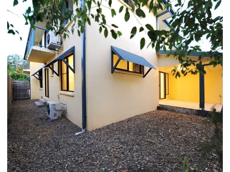 14/16 Beach Road, Cannonvale QLD 4802