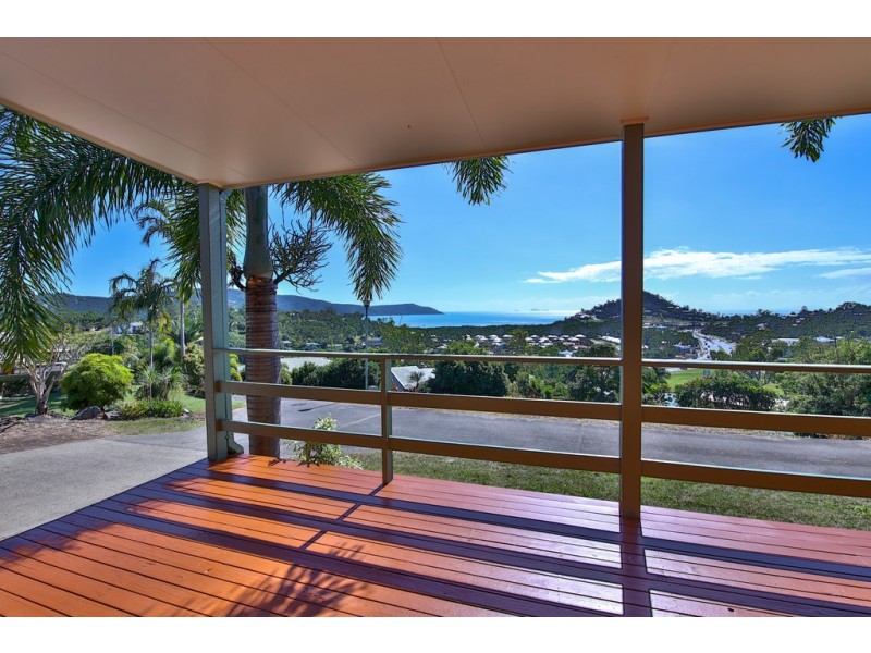 5 Katoota Court, Cannonvale QLD 4802