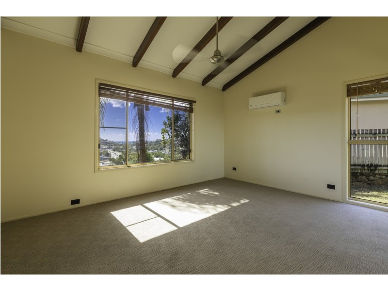 5 Katoota Court, Cannonvale QLD 4802